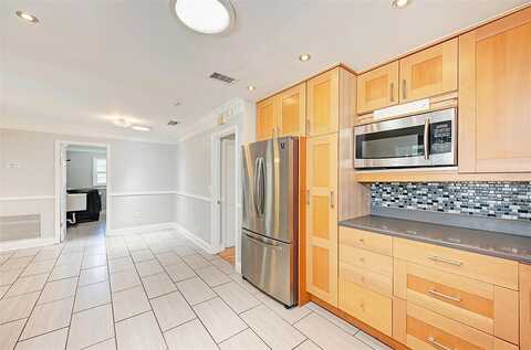 Sugar, SARASOTA, FL 34235