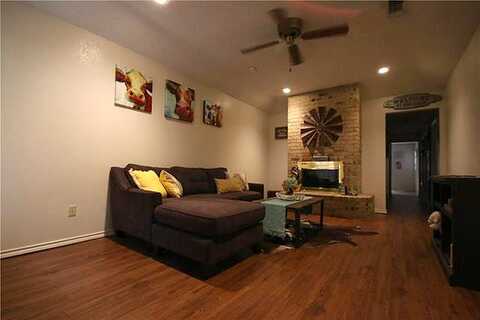 Bramble, FORT WORTH, TX 76133