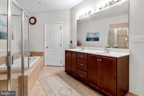 Carson, HUNTINGDON VALLEY, PA 19006
