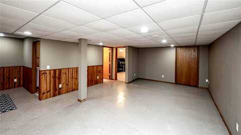 Ivan, SAINT PAUL, MN 55116