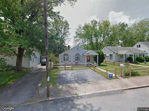 Scarlet, ASTON, PA 19014