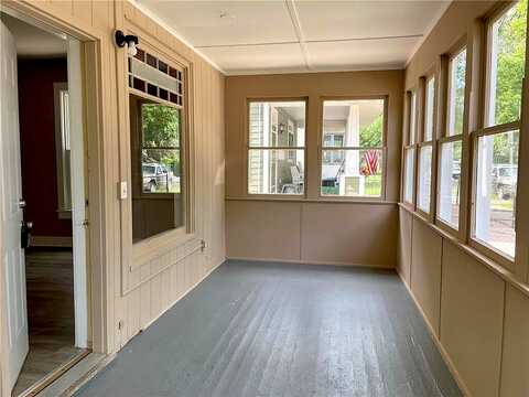 Russell, MINNEAPOLIS, MN 55411