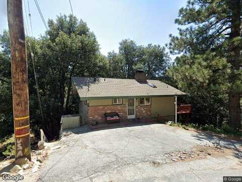 Delle, CRESTLINE, CA 92325
