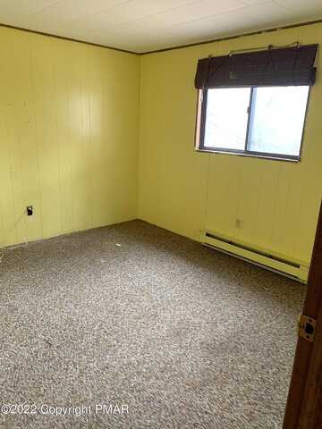 Kensington, TOBYHANNA, PA 18466