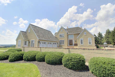Churchill, WRIGHTSVILLE, PA 17368