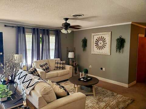 Davis, WARNER ROBINS, GA 31088