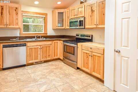Friendly, EUGENE, OR 97405