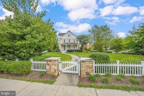 Grantner, ASHBURN, VA 20147