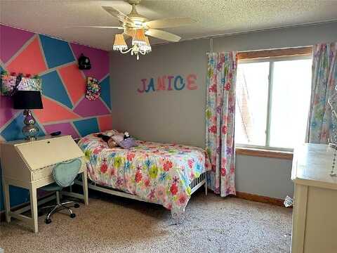 Oak, MONTICELLO, MN 55362