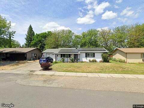 Lillian, MEDFORD, OR 97501
