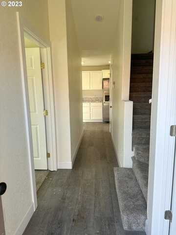 8Th, MILTON FREEWATER, OR 97862
