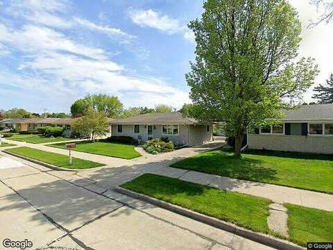 Virginia, RACINE, WI 53405