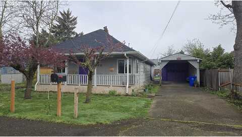 Cora, PORTLAND, OR 97266