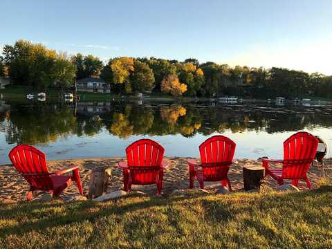 Kneafsey, PRIOR LAKE, MN 55372