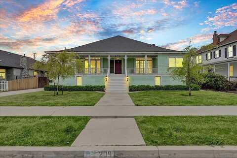 10Th, HANFORD, CA 93230