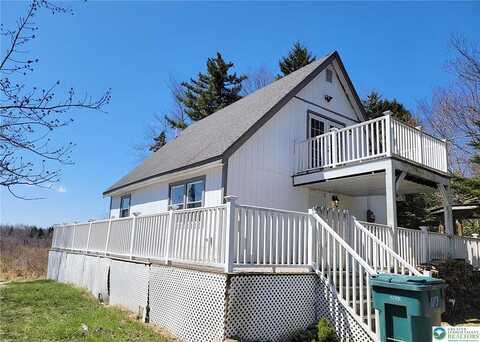 Fawn, TOBYHANNA, PA 18466
