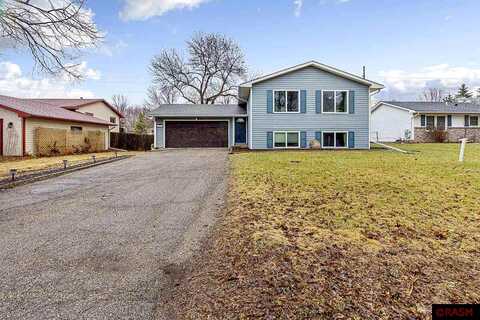 Peggy, NORTH MANKATO, MN 56003
