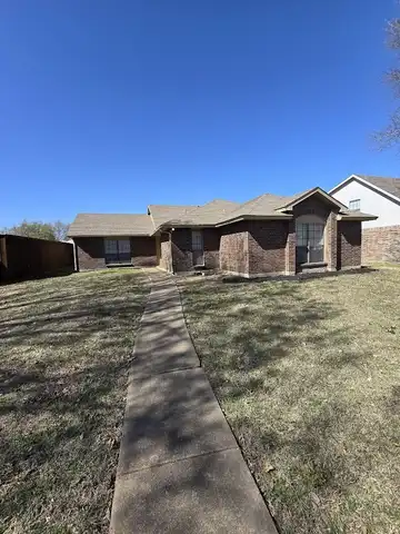 Greenbriar, LANCASTER, TX 75146