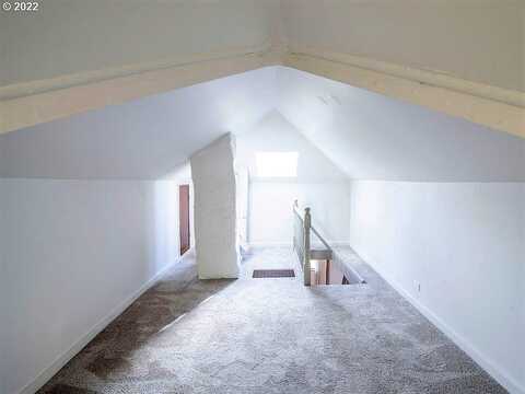 24Th, PORTLAND, OR 97202