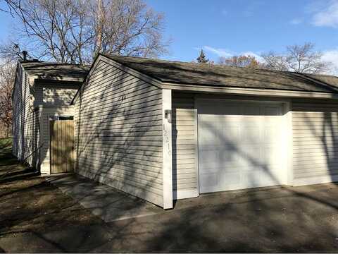Eagle, MINNEAPOLIS, MN 55448