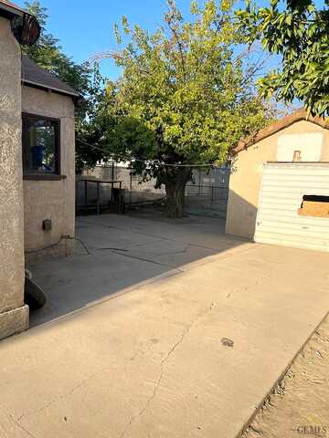 L, BAKERSFIELD, CA 93304