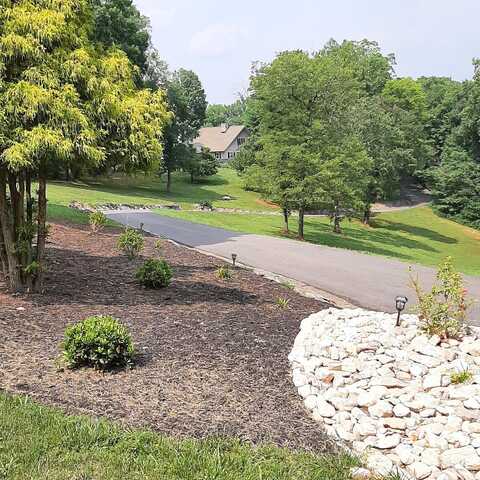 Knollwood, HURT, VA 24563