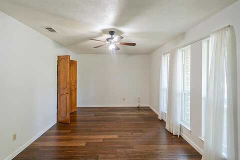 Little Creek, DUNCANVILLE, TX 75116