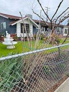 Morton, PORTERVILLE, CA 93257