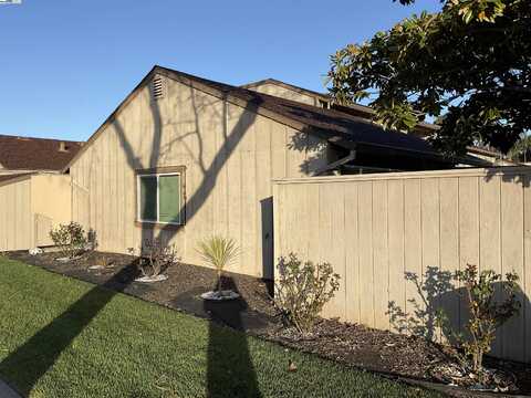 Fairmont, ANTIOCH, CA 94509