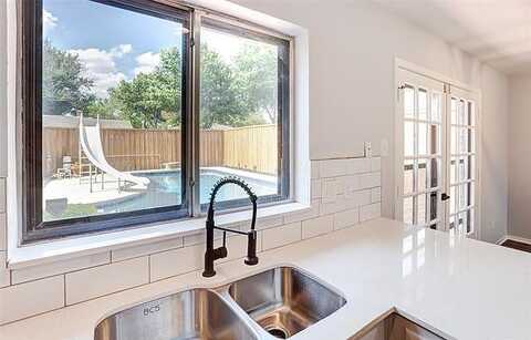 Glouchester, GARLAND, TX 75044