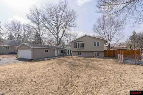 Colette, NORTH MANKATO, MN 56003
