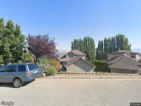 Broadway, WENATCHEE, WA 98801