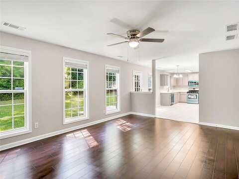 Chestnut, JONESBORO, GA 30236