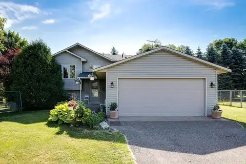 Dellwood, CAMBRIDGE, MN 55008
