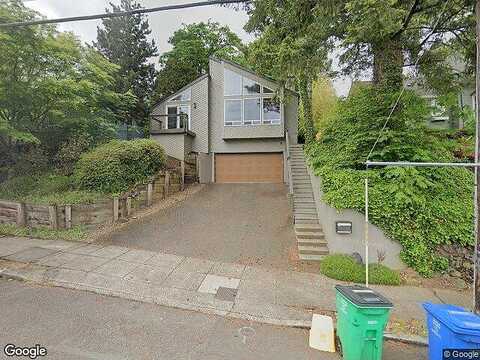 10Th, PORTLAND, OR 97219