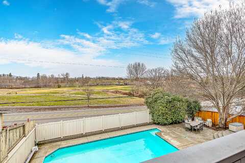 Cedarwood, EAGLE POINT, OR 97524