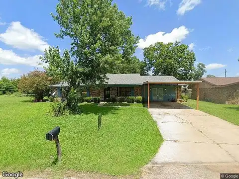 11Th, CLARKSVILLE, TX 75426