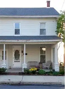 North, SLATINGTON, PA 18080