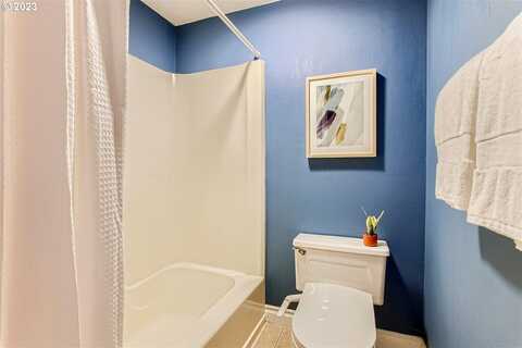 Cervantes, LAKE OSWEGO, OR 97035