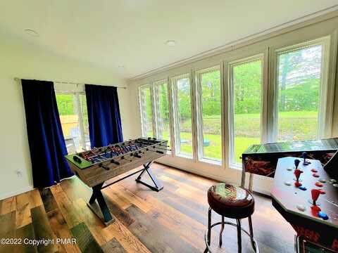 Dorchester, TOBYHANNA, PA 18466