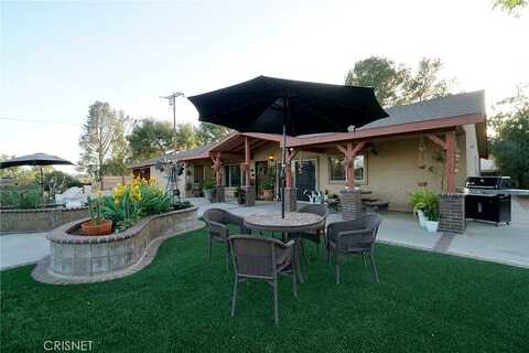 Darling, AGUA DULCE, CA 91390