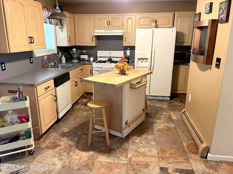 Wendell, EAST STROUDSBURG, PA 18301