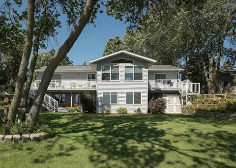 Shore, BATTLE LAKE, MN 56515