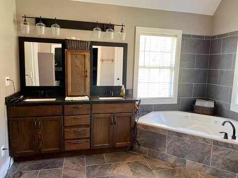 Cohutta Varnell, COHUTTA, GA 30710