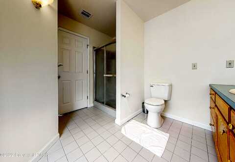 Colleen, BLAKESLEE, PA 18610