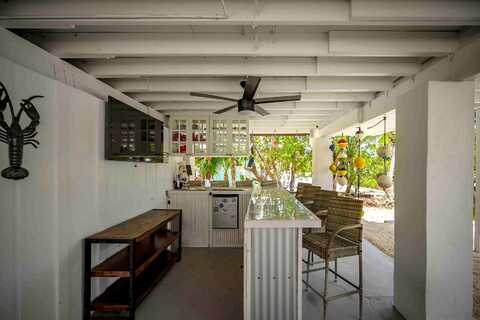 Anguila, SUMMERLAND KEY, FL 33042