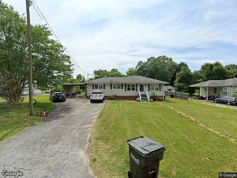Gloria, HARTWELL, GA 30643