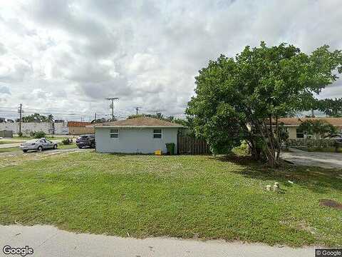 Laura, PALM SPRINGS, FL 33406