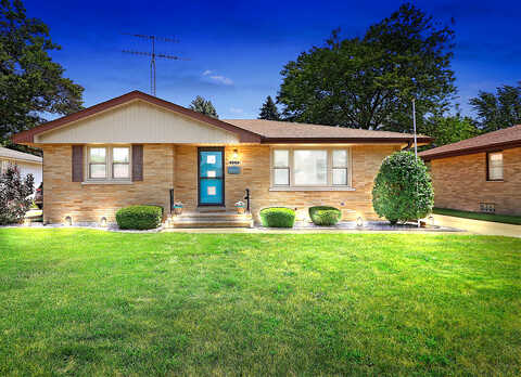 15Th, KENOSHA, WI 53143