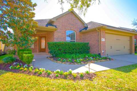 Dusty Canyon, RICHMOND, TX 77407